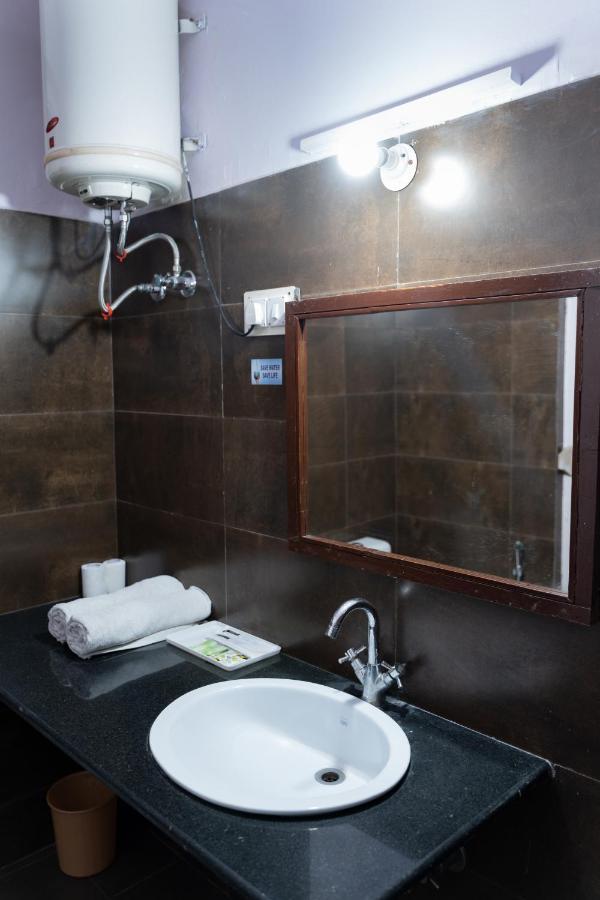 Hotel The Conifer Manāli Zewnętrze zdjęcie