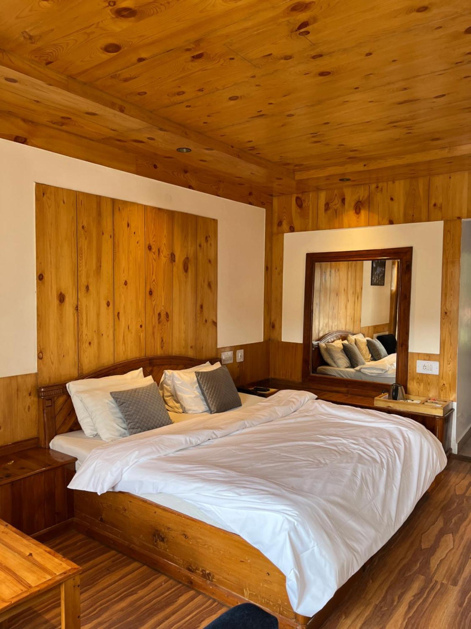 Hotel The Conifer Manāli Zewnętrze zdjęcie